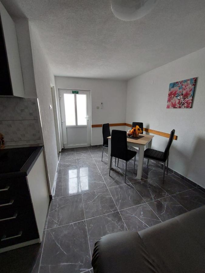 Apartmani Oreskovic Kustići Zewnętrze zdjęcie